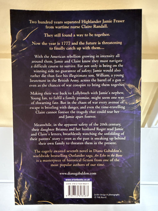 An Echo In The Bone (Outlander #7)