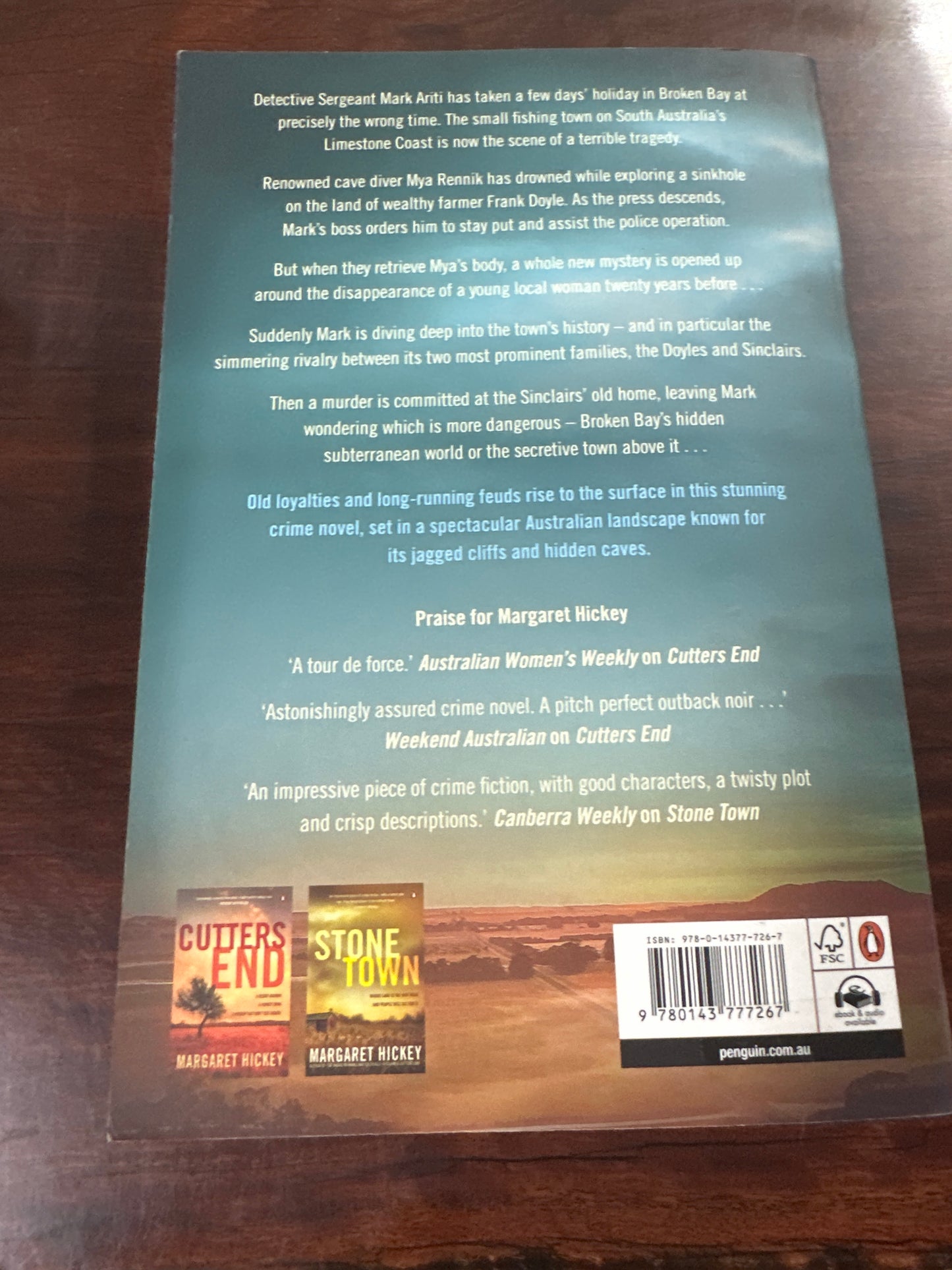 Broken Bay (Detective Sergeant Mark Ariti #3)