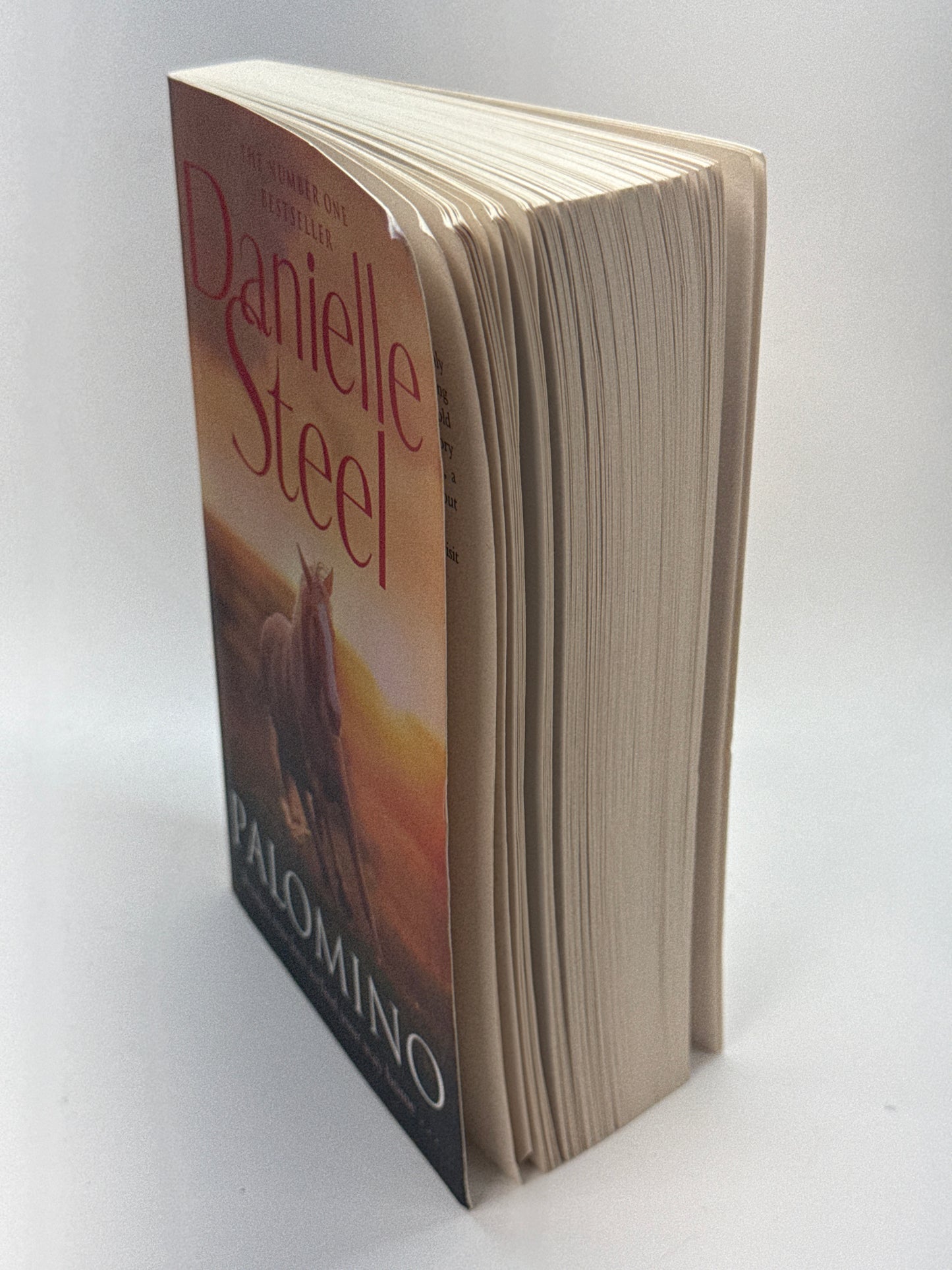 Palomino: An epic, unputdownable read from the worldwide bestseller