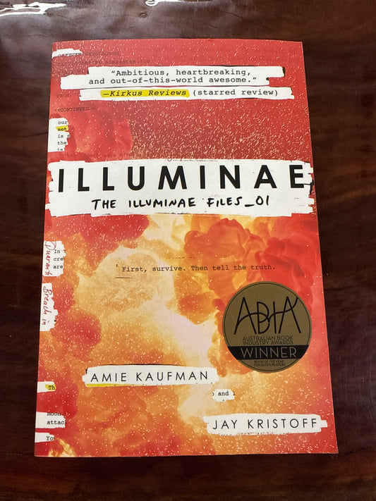 Illuminae (The Illuminae Files #1)