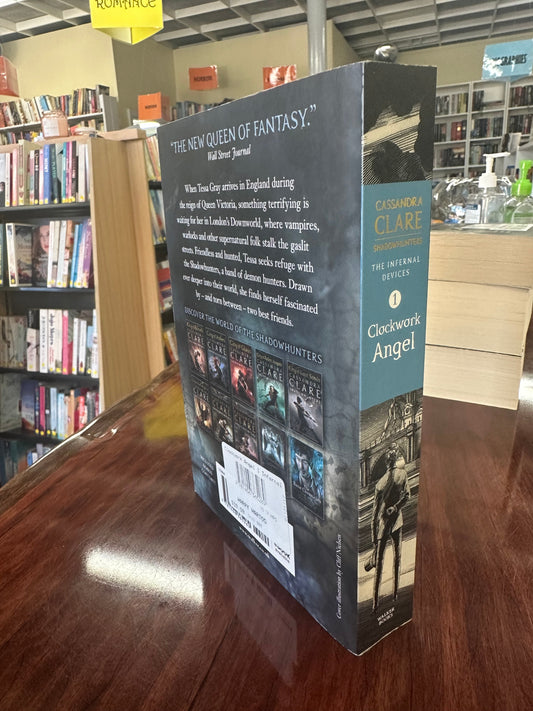 Cassandra Clare Clockwork Angel back cover