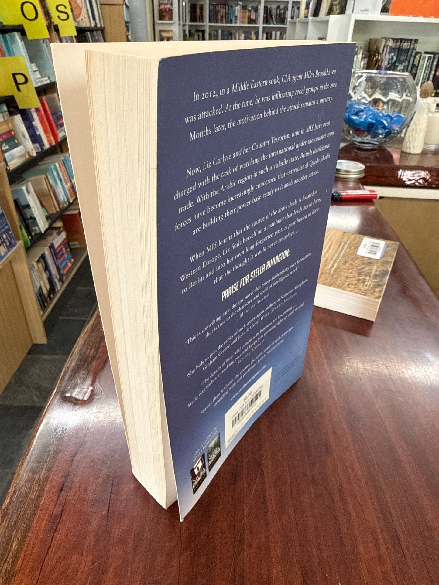 Close Call (Liz Carlyle #8)