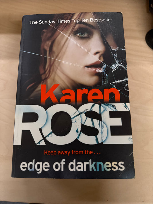 Edge of Darkness (Cincinnati #4)