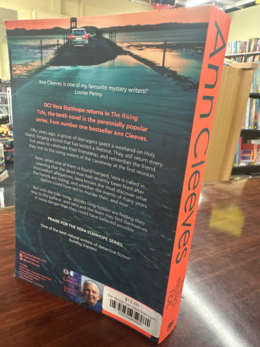 Ann Cleeves Rising Tide back cover