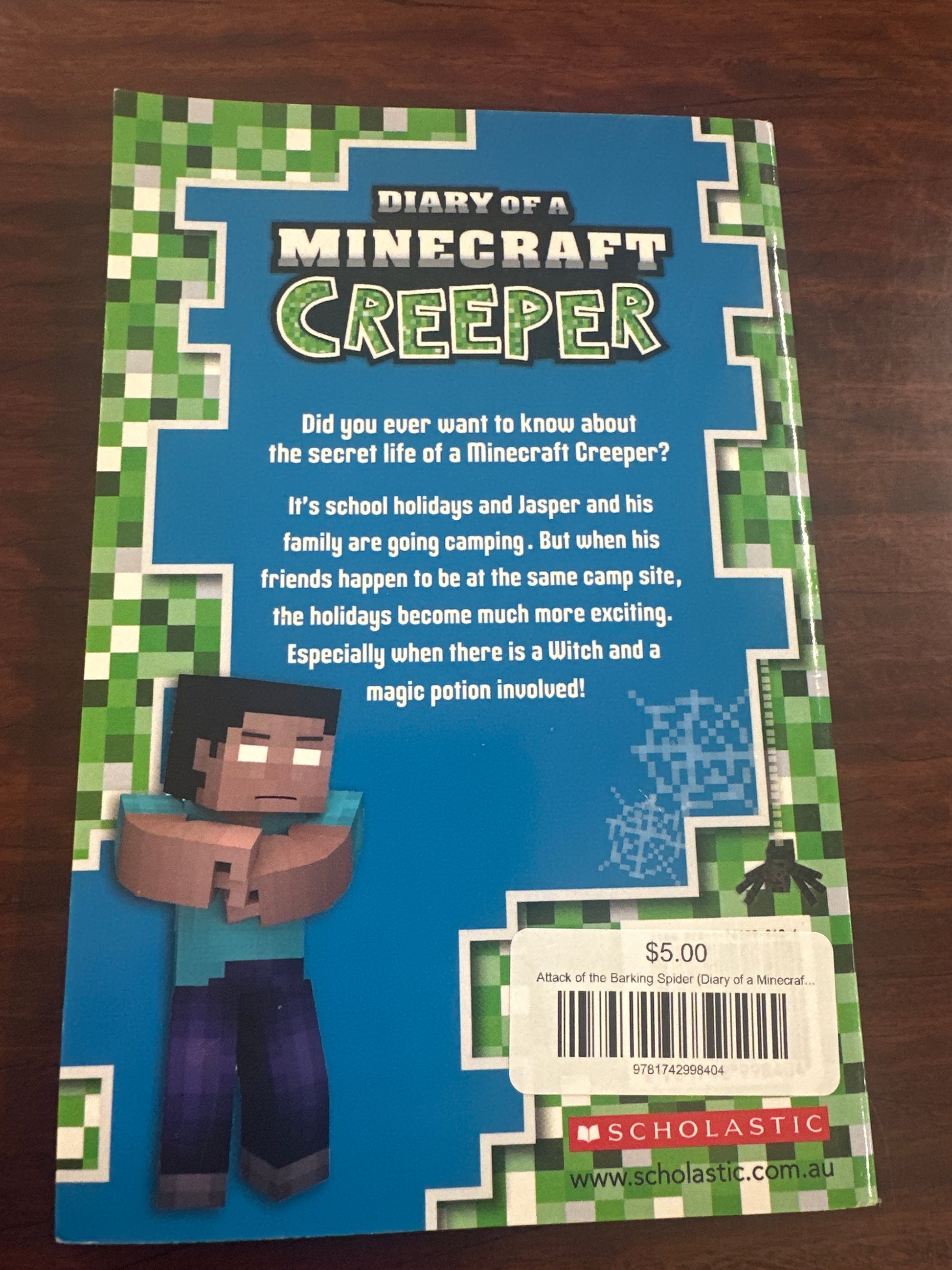 Attack of the Barking Spider (Diary of a Minecraft Creeper Book 3)