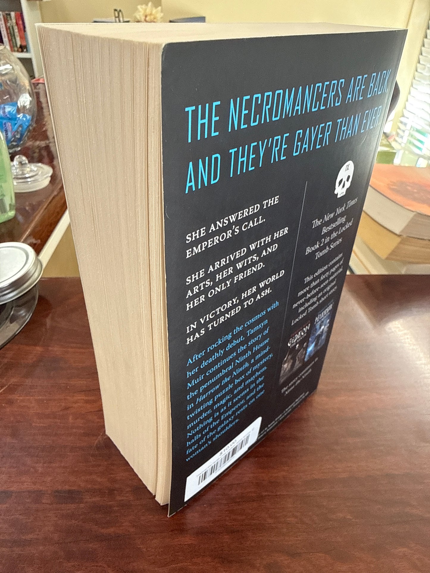 Harrow the Ninth (The Locked Tomb Series, 2)