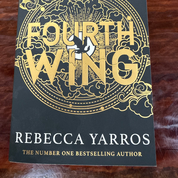 Fourth Wing (The Empyrean #1)