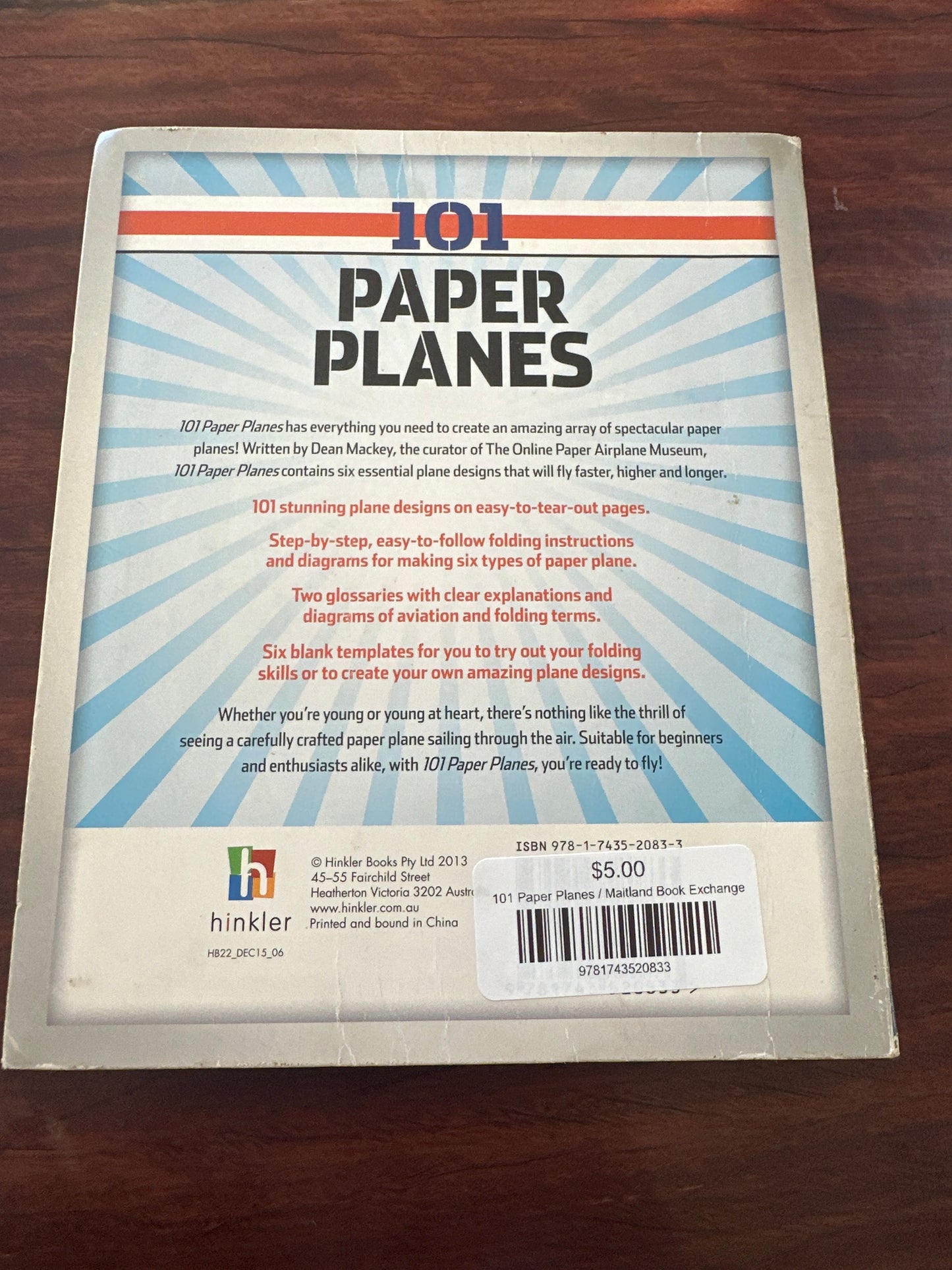 101 Paper Planes back cover image
