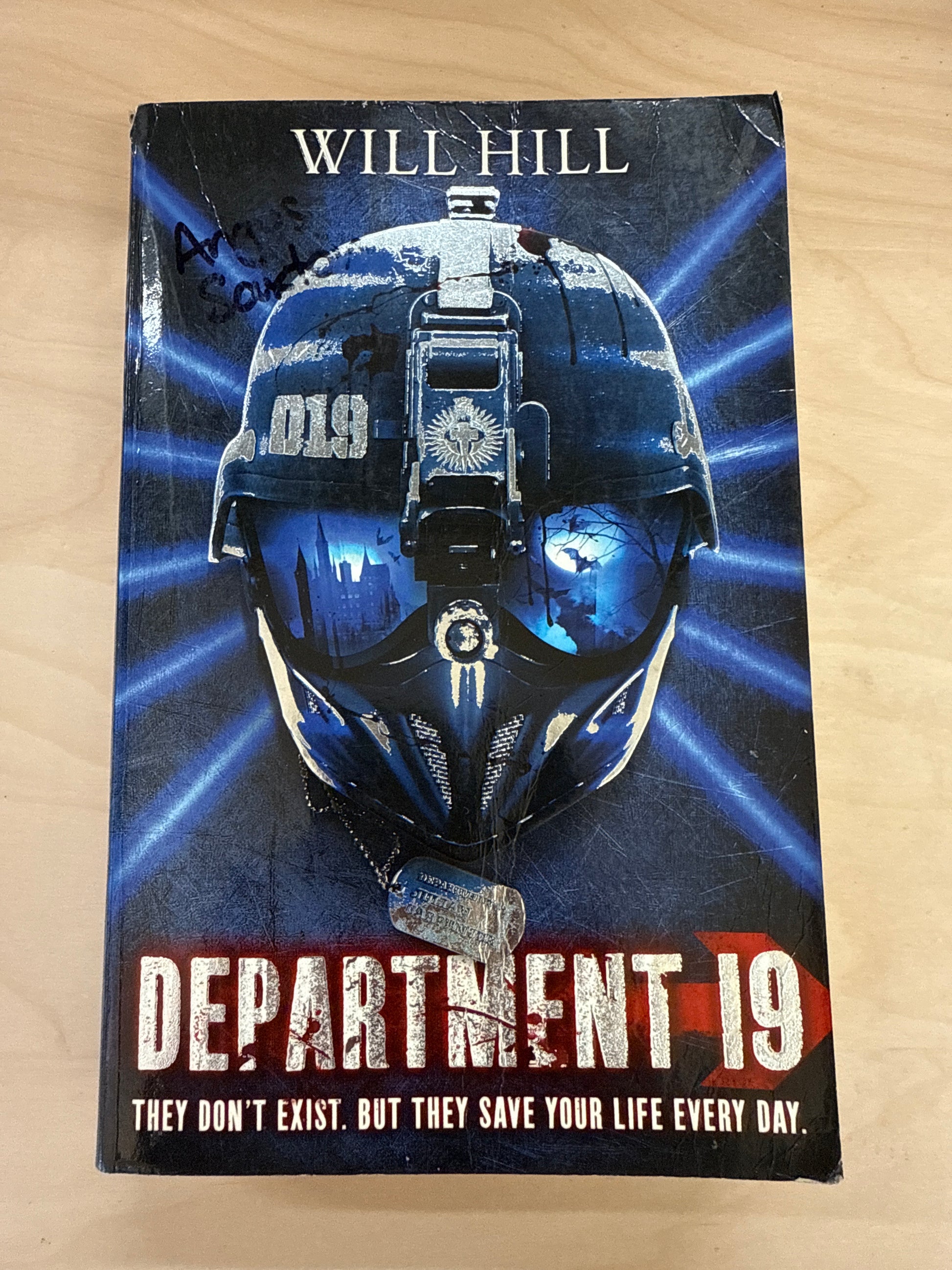 Department 19