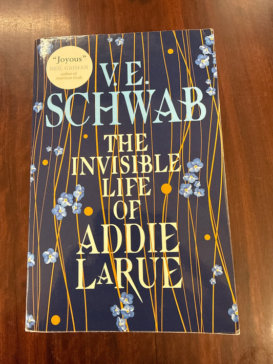 The Invisible Life of Addie LaRue (International Edition)