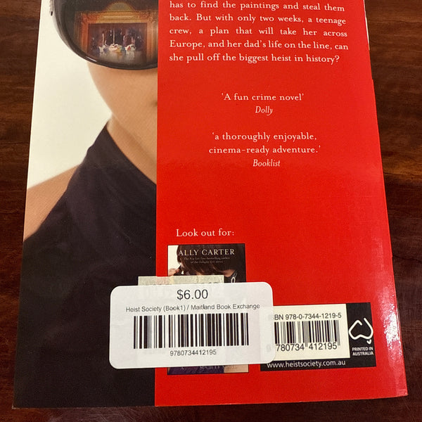 Heist Society (Book1)