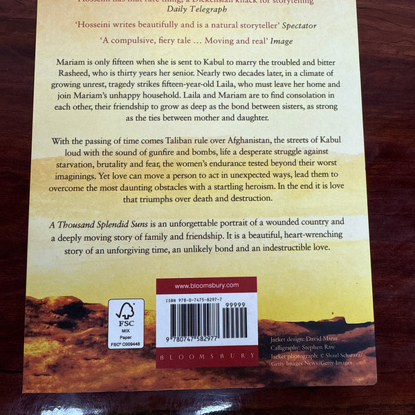 A Thousand Splendid Suns (The Kite Runner Collection #2)