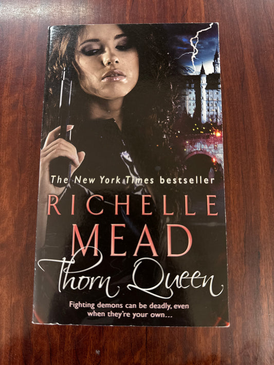 Thorn Queen (Dark Swan #2)