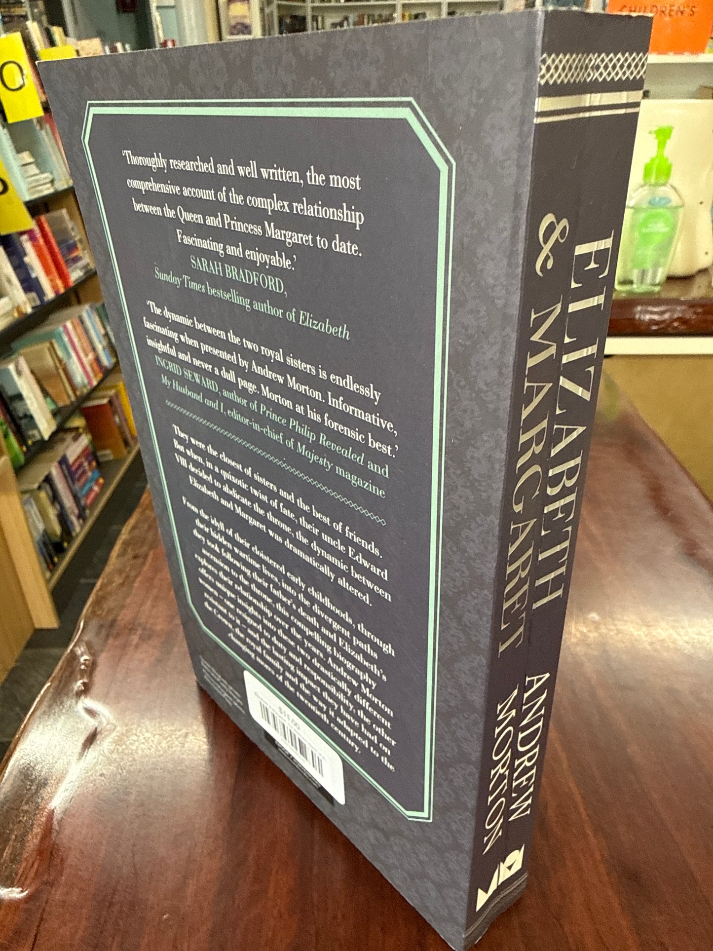 Elizabeth & Margaret: The Intimate World of the Windsor Sisters