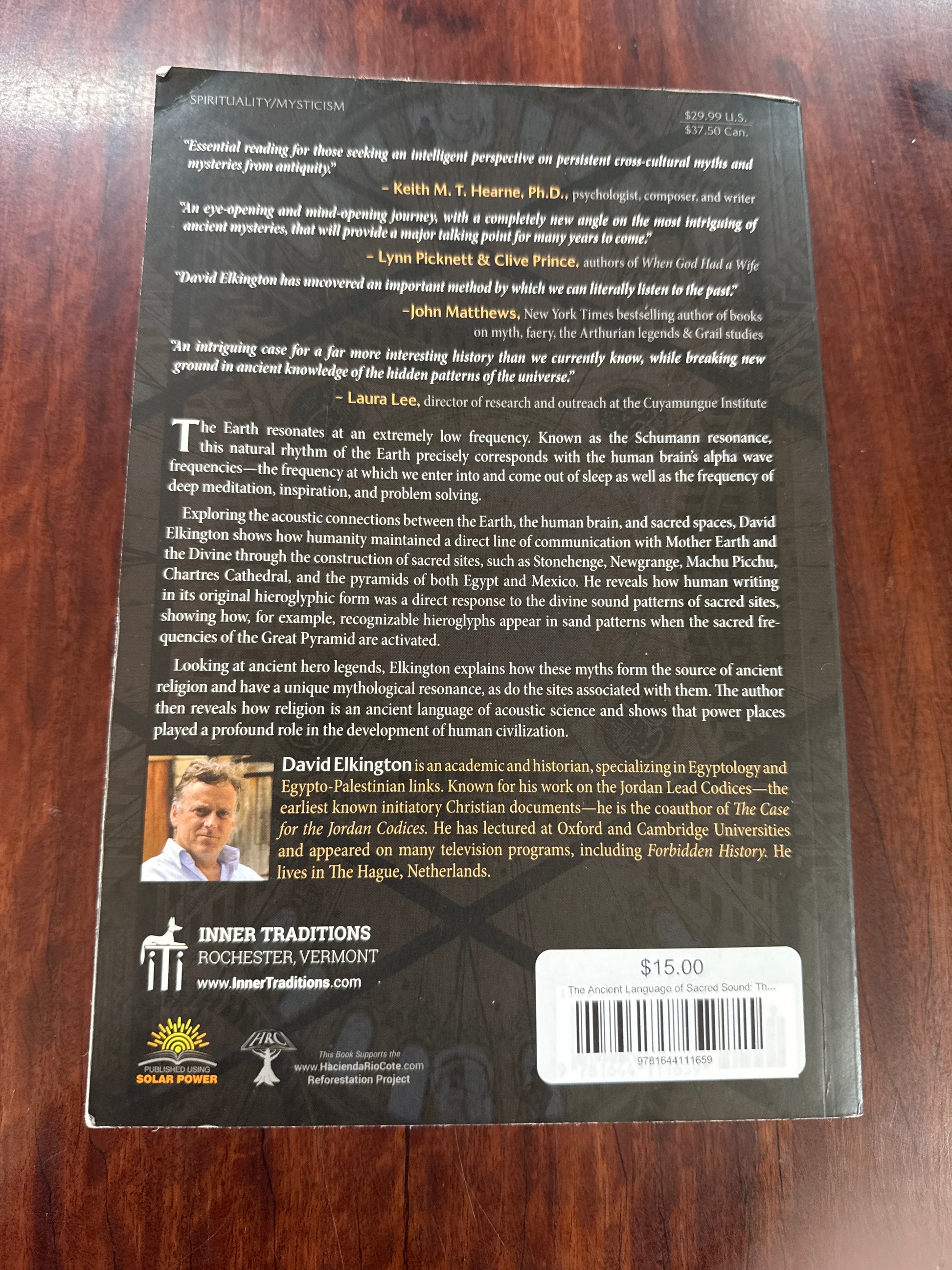Very Good Lives (Hardcover)