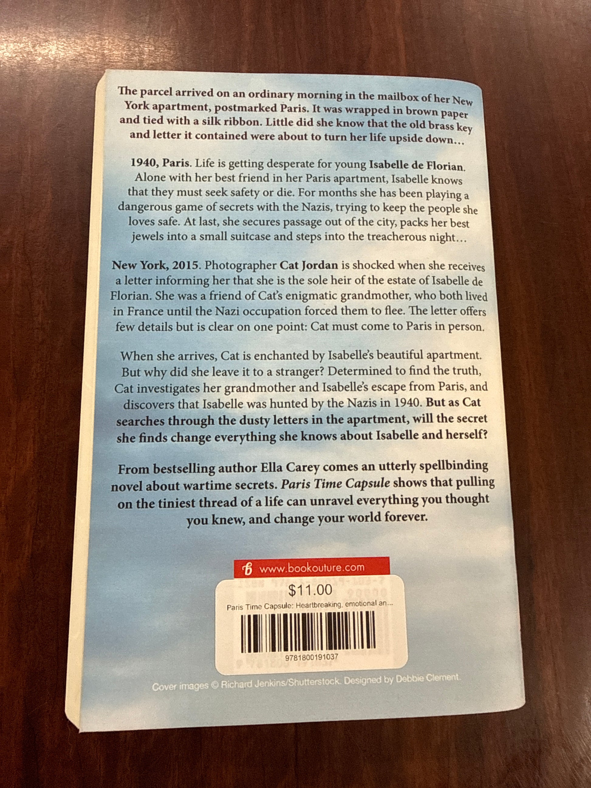 Paris Time Capsule: Heartbreaking, emotional and gripping historical fiction