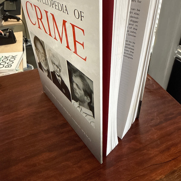The Encyclopedia Of Crime (Hardcover)