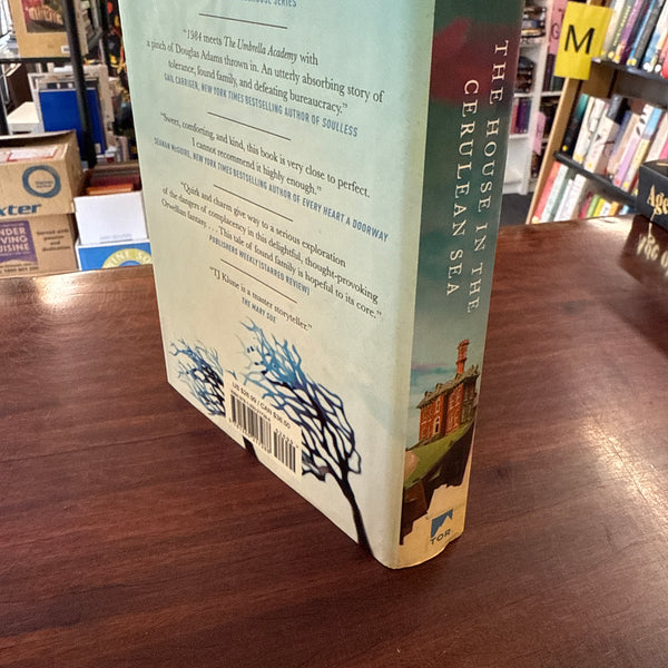 The House in the Cerulean Sea (Cerulean Chronicles, 1) (Hardcover)