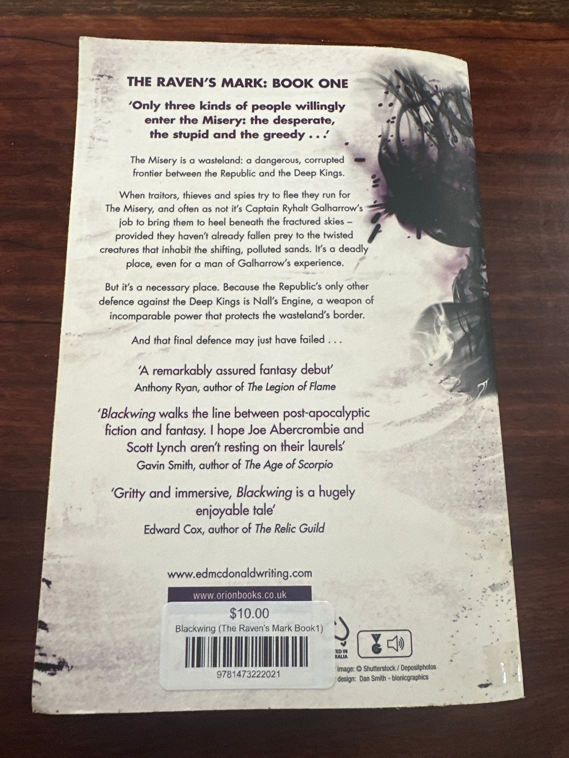 Blackwing (The Raven's Mark Book1)