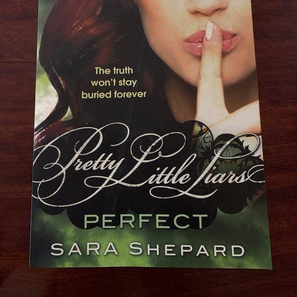 Perfect (Pretty Little Liars #3)