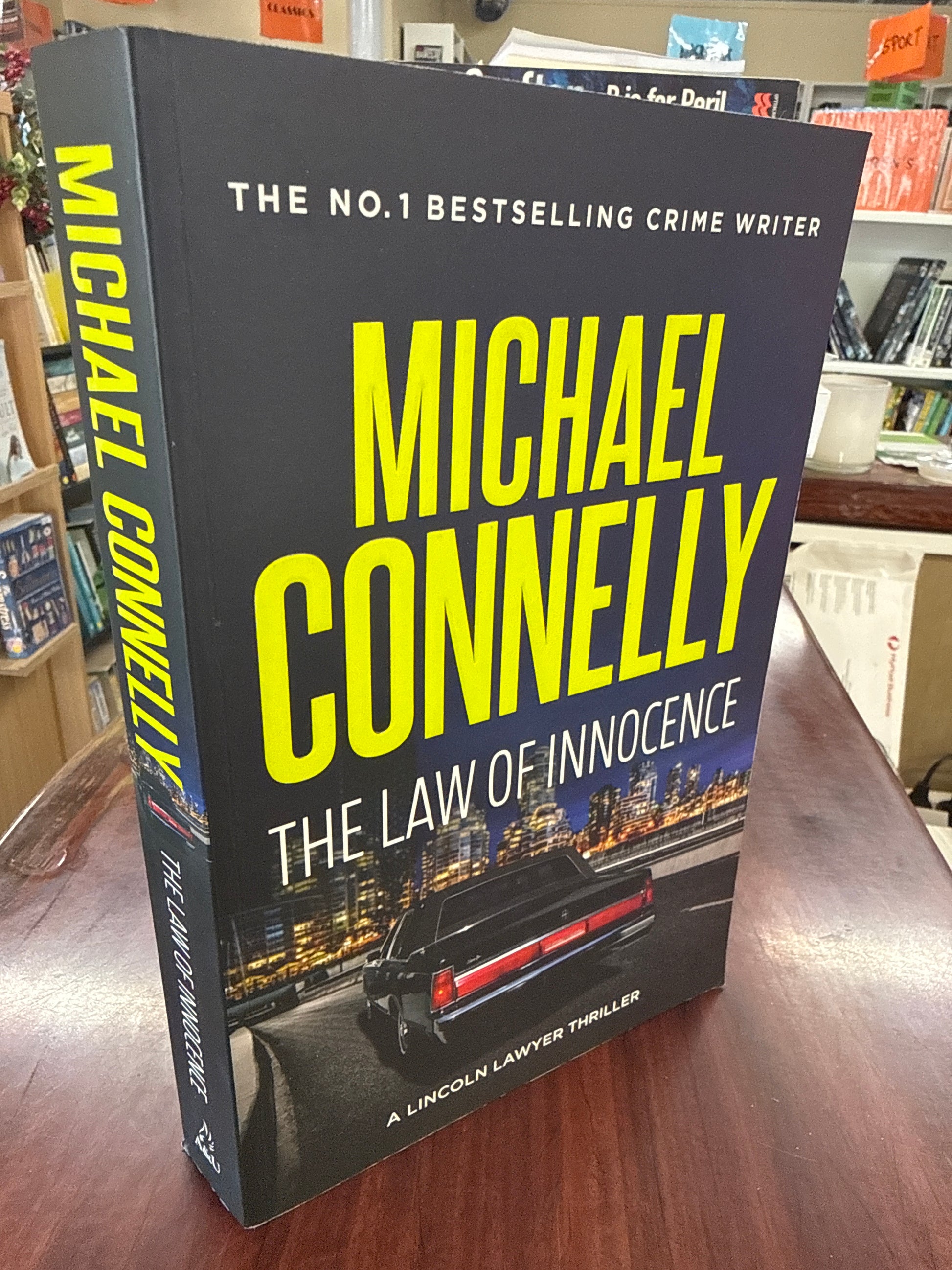 The Law of Innocence (The Lincoln Lawyer #6)
