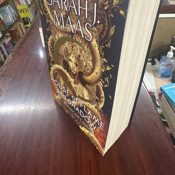 House of Flame and Shadow (Crescent City #3)