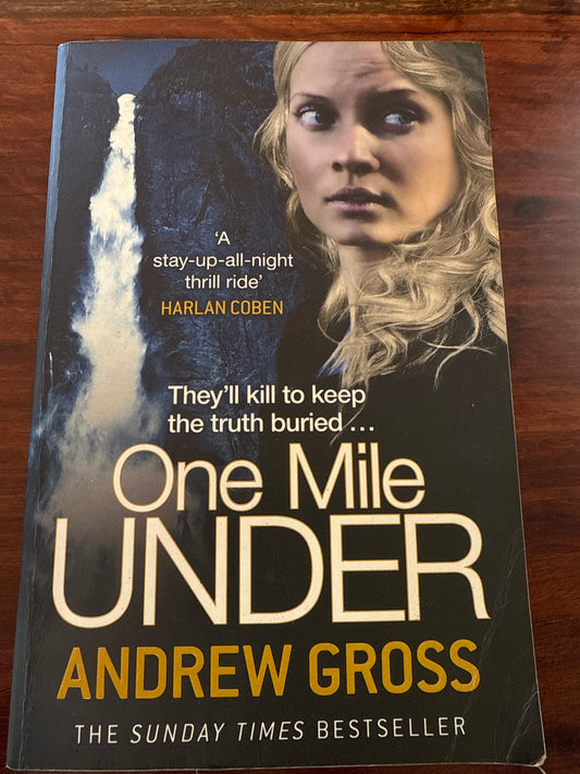One Mile Under (Large Print)