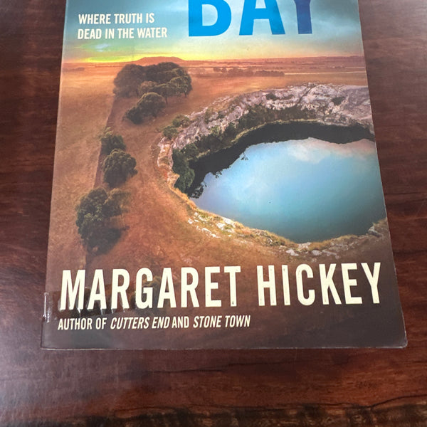 Broken Bay (Detective Sergeant Mark Ariti #3)