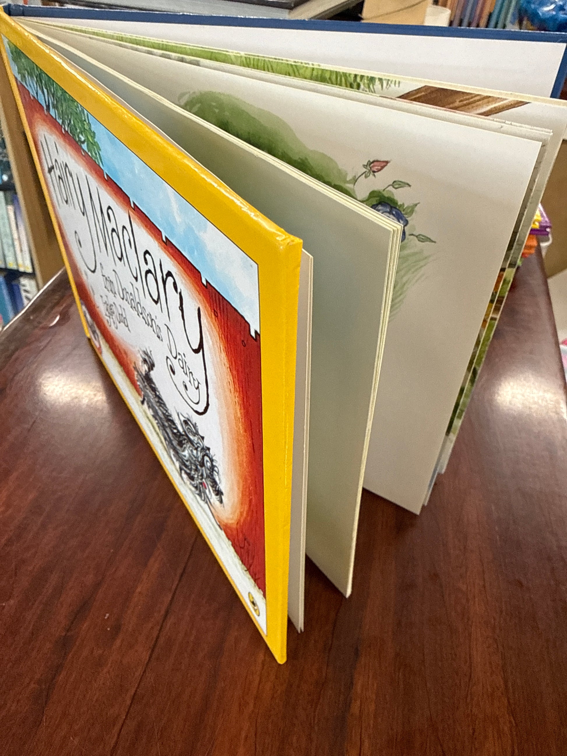 Hairy Maclary from Donaldson's Dairy (Hardcover)