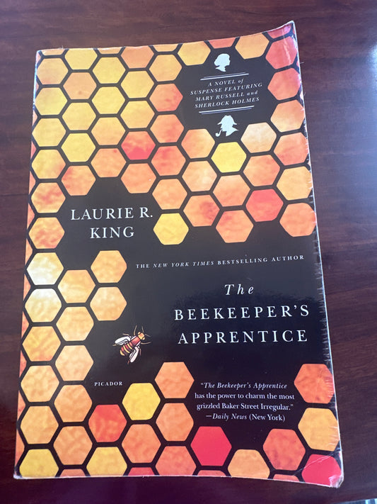 The Beekeeper's Apprentice (A Mary Russell Mystery)