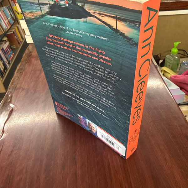 The Rising Tide (Vera Stanhope)