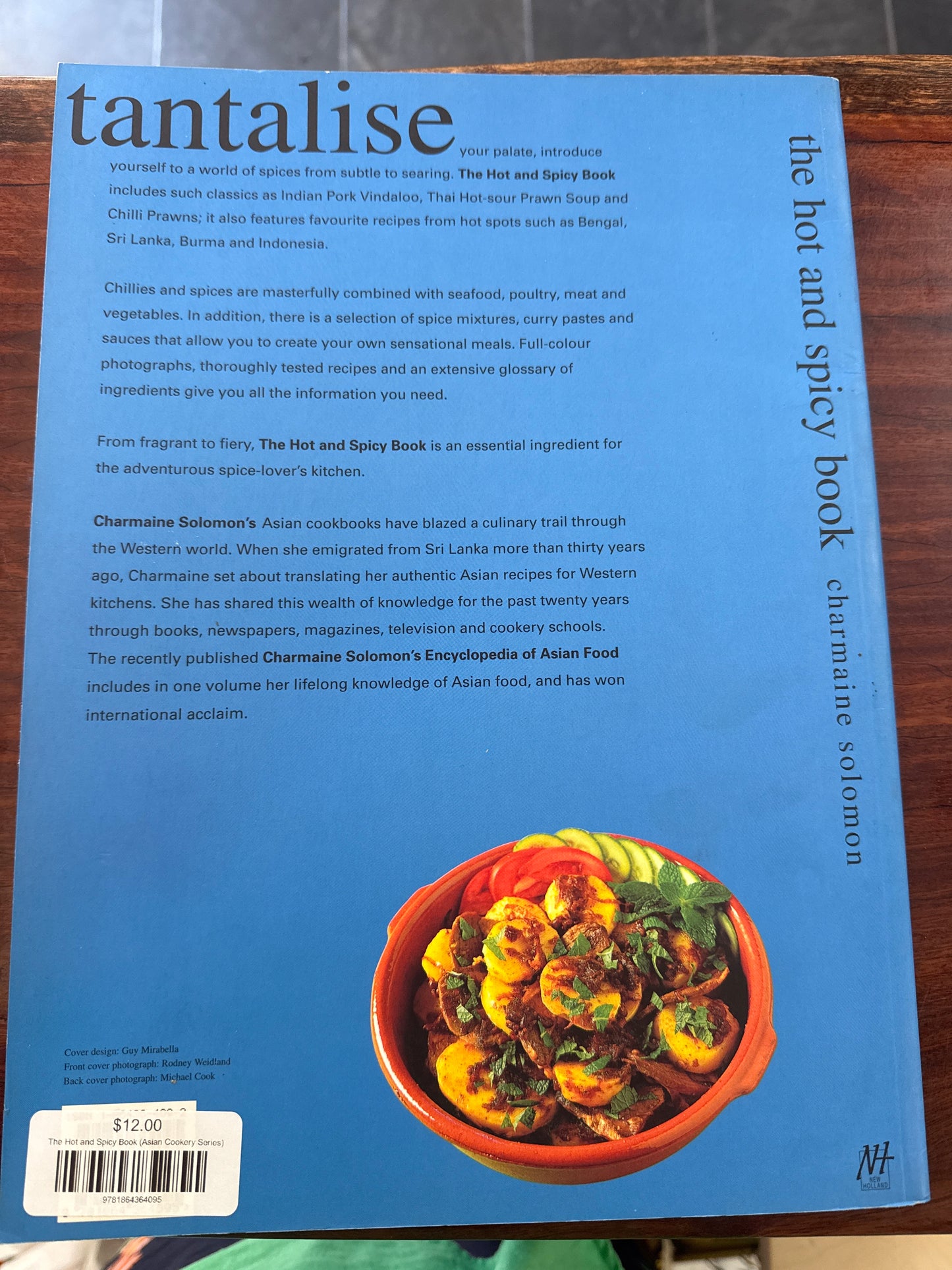 The Hot and Spicy Book (Asian Cookery Series)