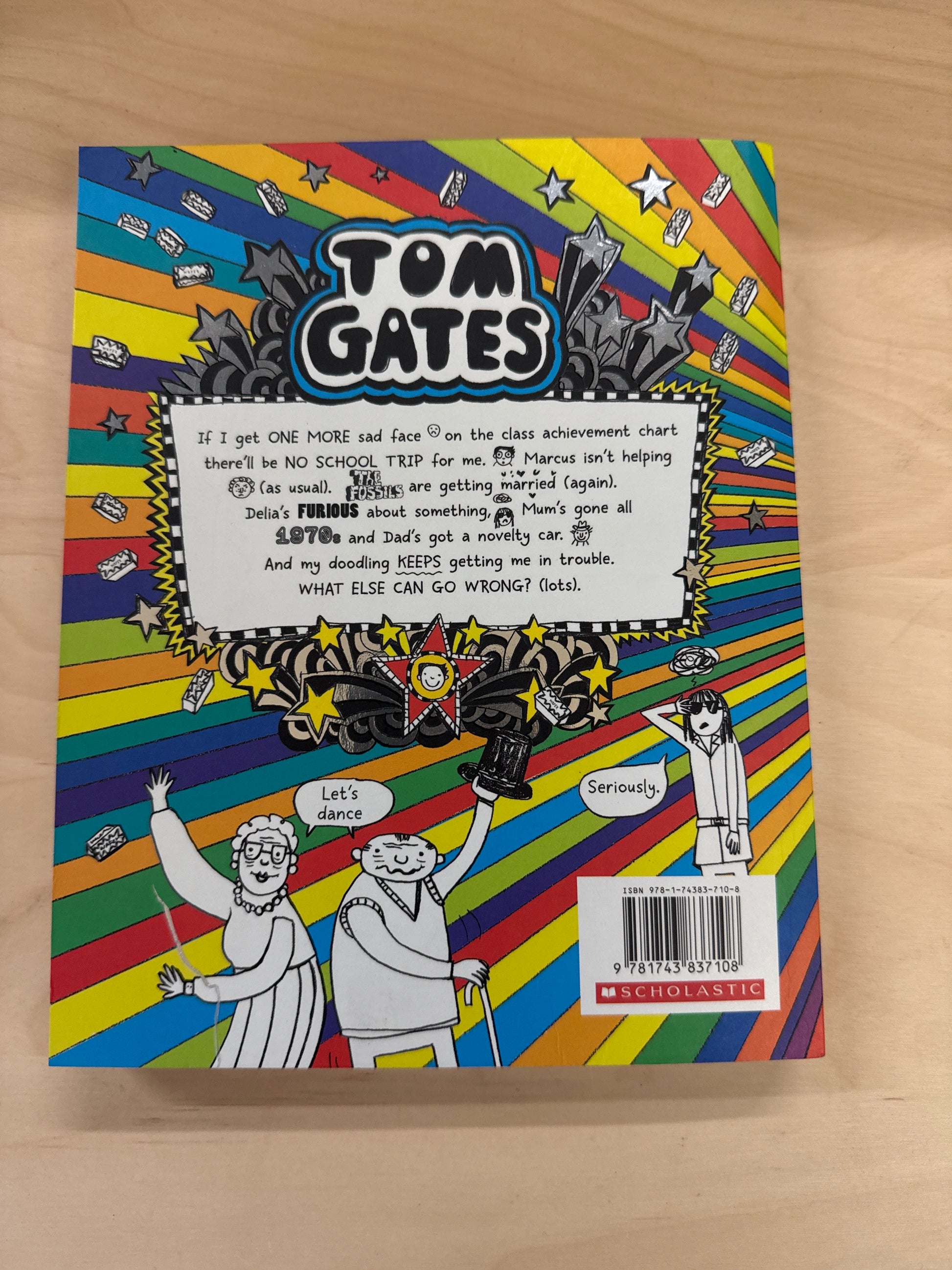 Tom Gates #17: Spectacular School Trip (Really)