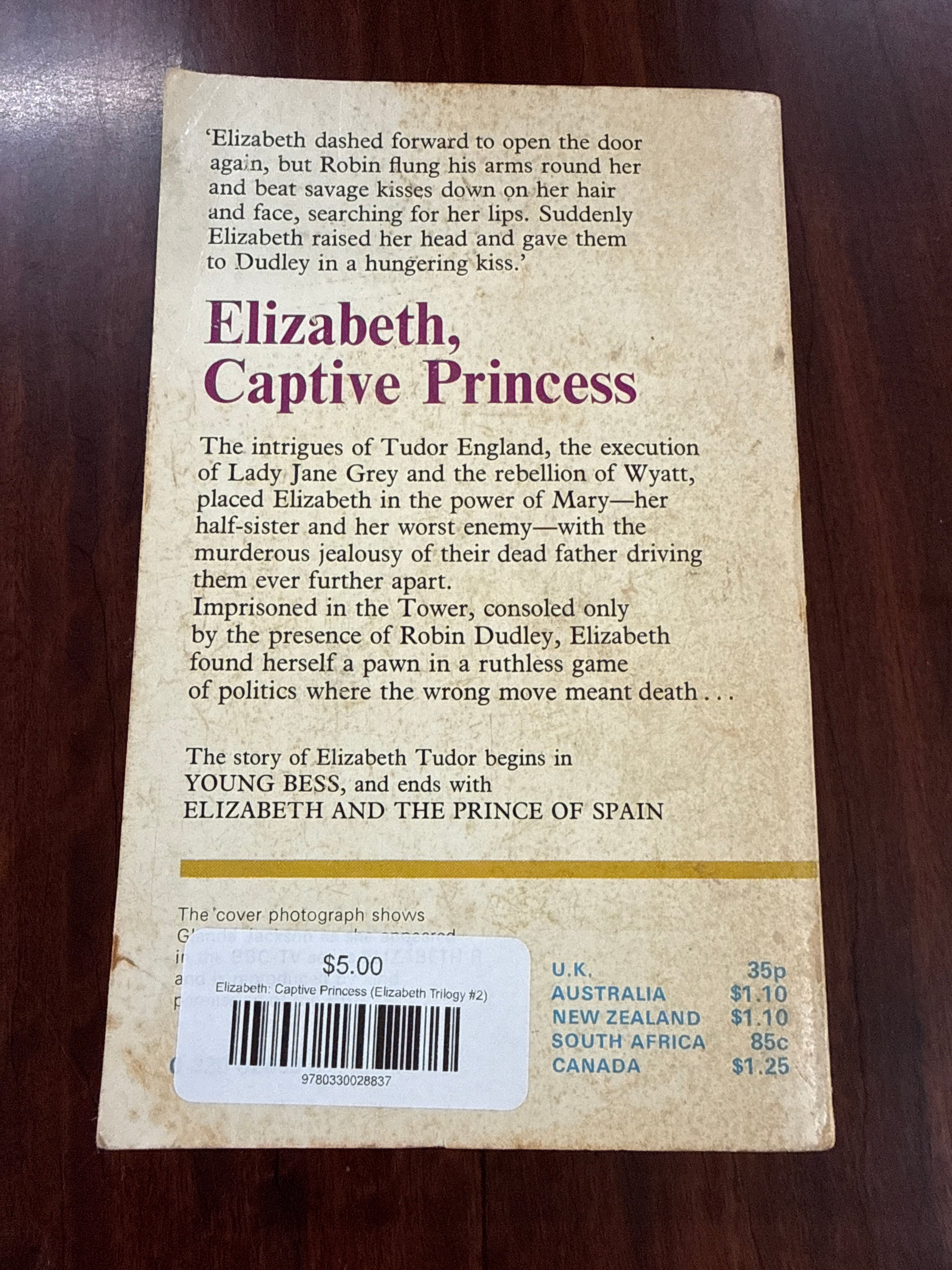 Elizabeth: Captive Princess (Elizabeth Trilogy #2)