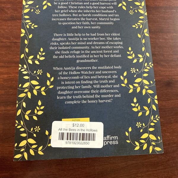 Lauren Keegan All the Bees in the Hollows back cover