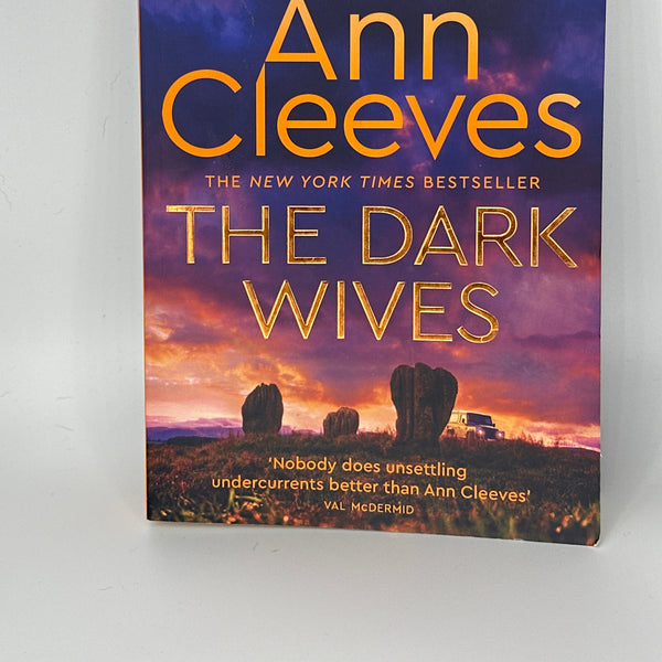 Ann Cleeves The Dark Wives: A Vera Stanhope Novel 11 actual cover used books