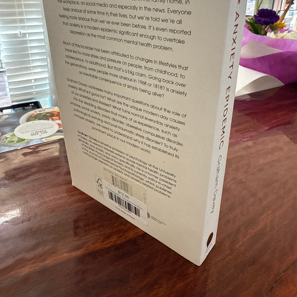 Graham Davey Anxiety Epidemic back cover