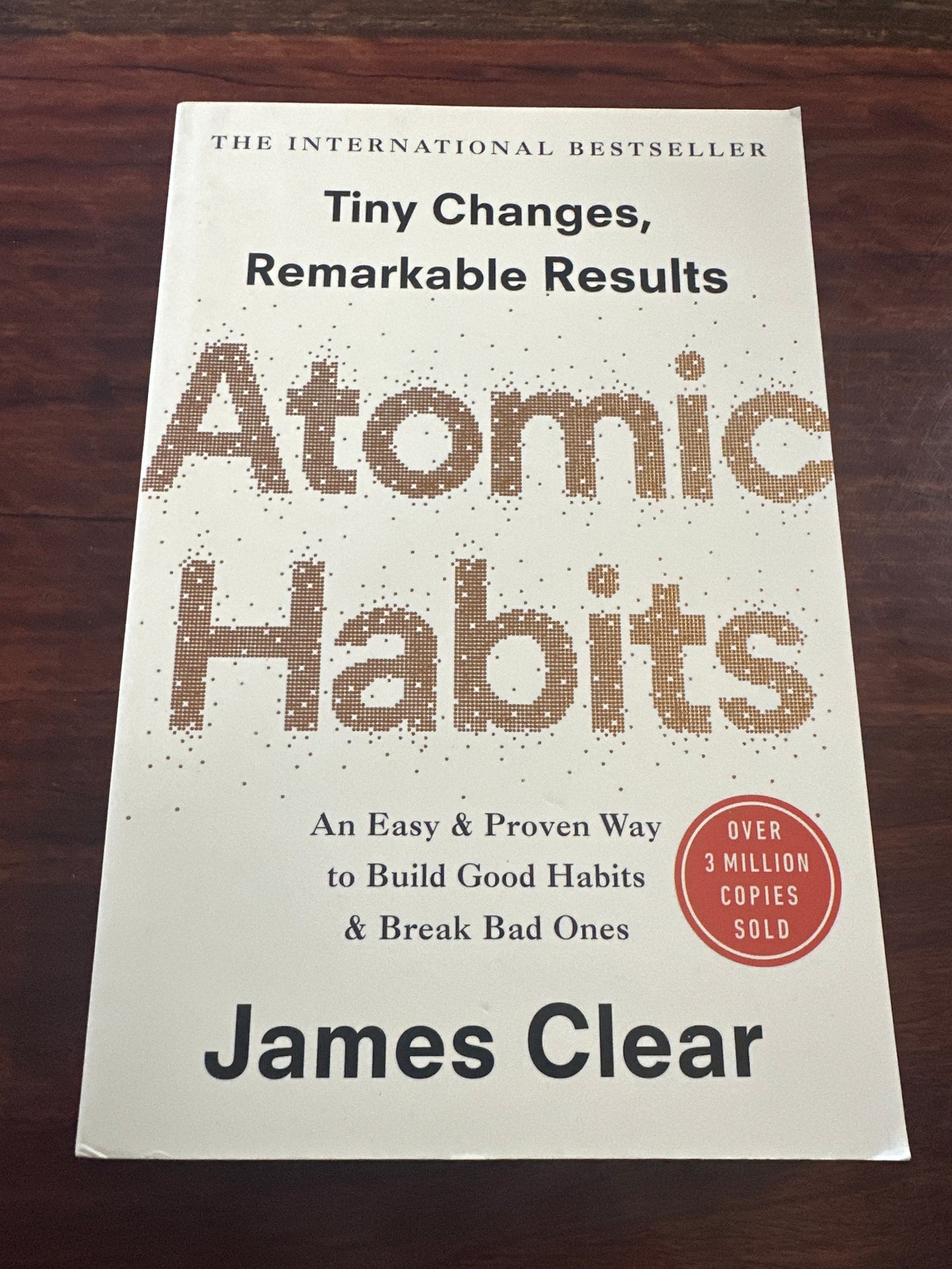 James Clear Atomic Habits front cover