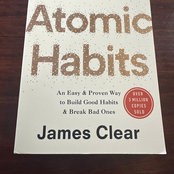 James Clear Atomic Habits front cover