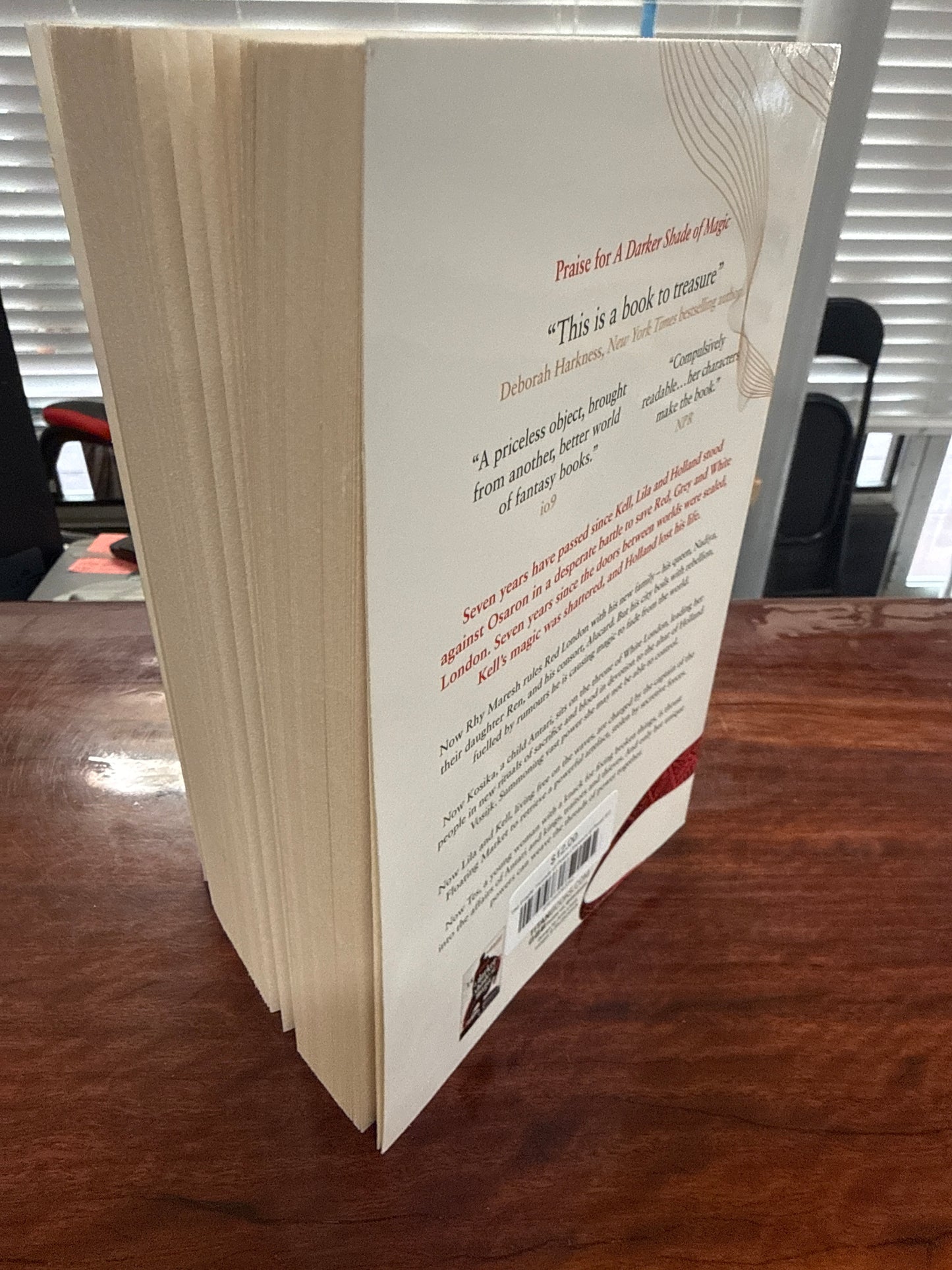 The Fragile Threads of Power (Threads of Power #1)