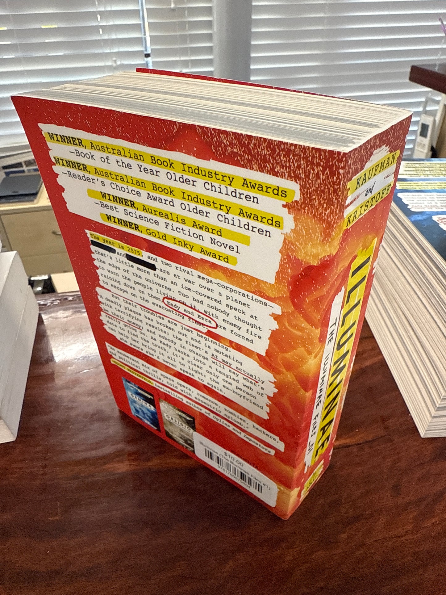 Illuminae (The Illuminae Files #1)