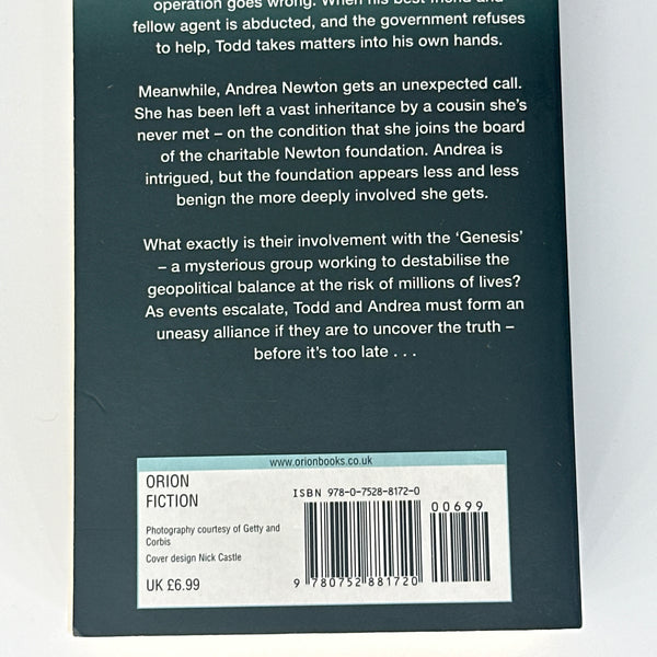 Robert Ludlum The Bancroft Strategy back cover image