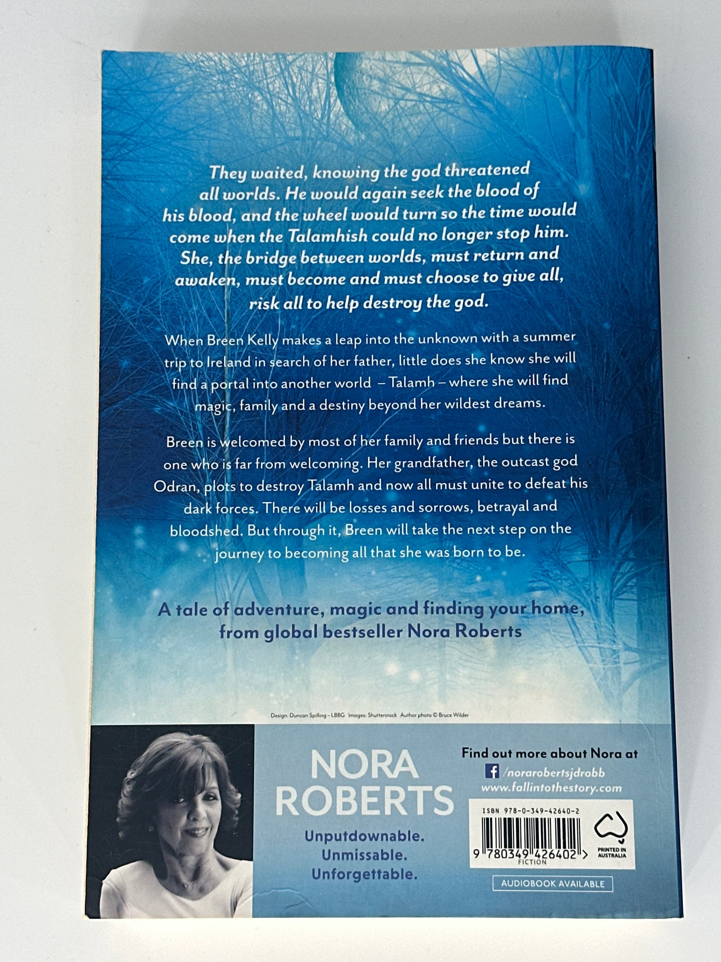 Nora Roberts The Becoming: The Dragon Heart Legacy Book 2 back cover image