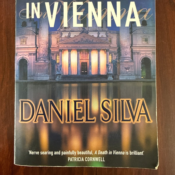 A Death In Vienna (Gabriel Allon #4)