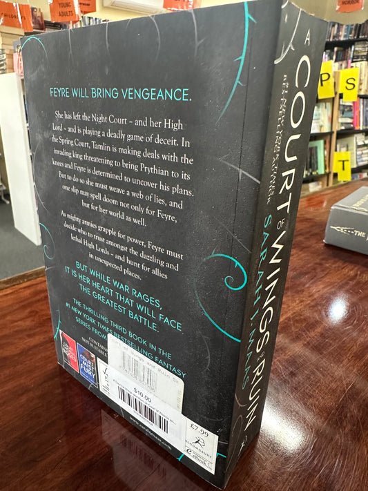 Sarah J Maas Court of Wings & Ruin back cover