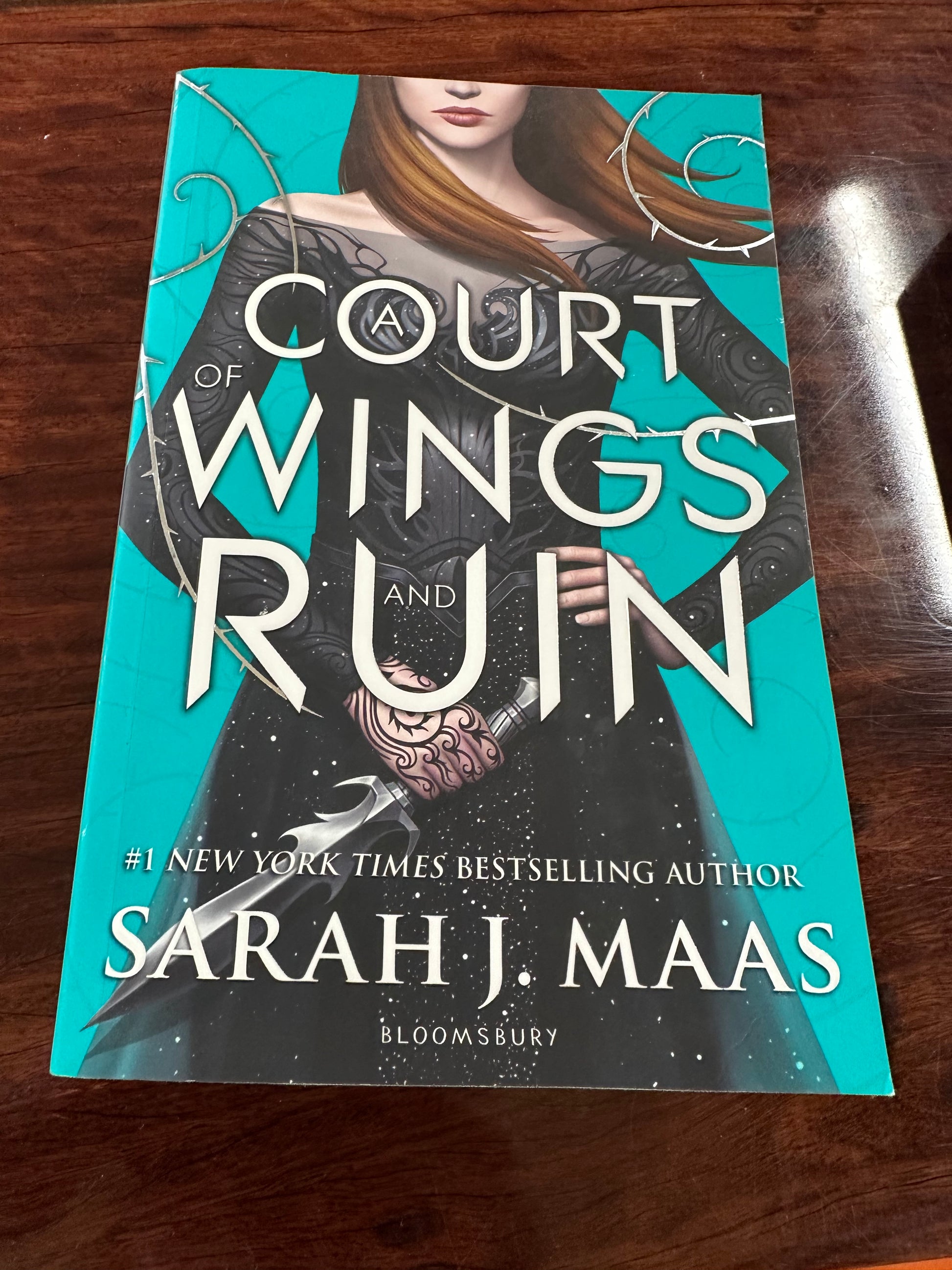 Sarah J Maas Court of Wings & Ruin cover