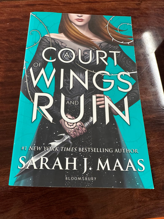 Sarah J Maas Court of Wings & Ruin cover