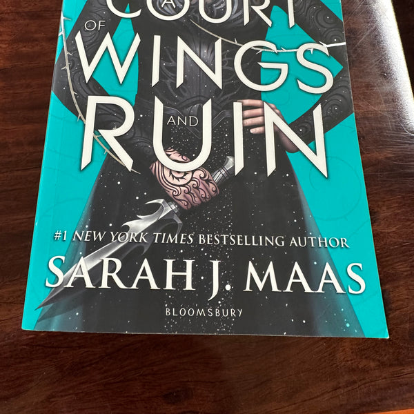 Sarah J Maas Court of Wings & Ruin cover