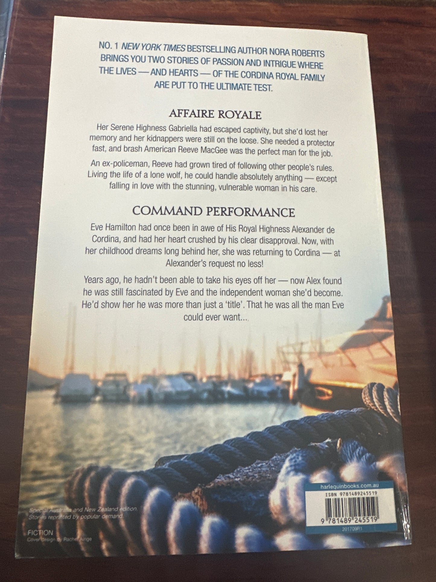 The Crowned (Affaire Royale / Command Performance)