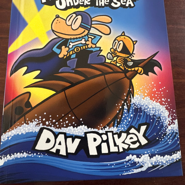 Dog Man: Twenty Thousand Fleas Under the Sea by Dav Pilkey front cover